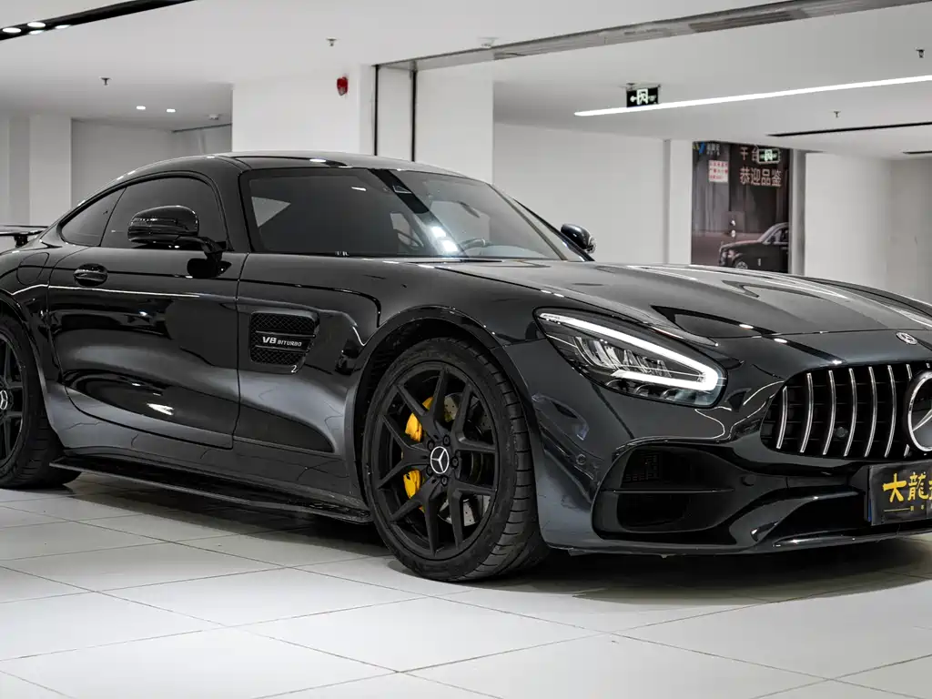 MERCEDES-BENZ AMG GT