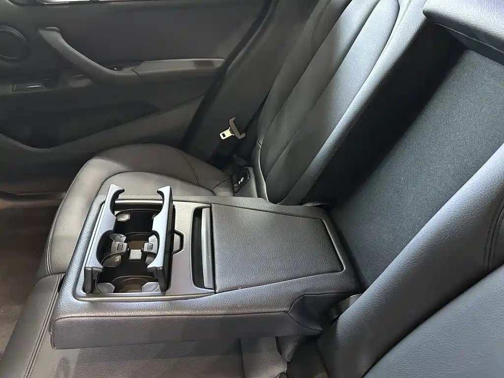 BMW X1 — миниатюра 15