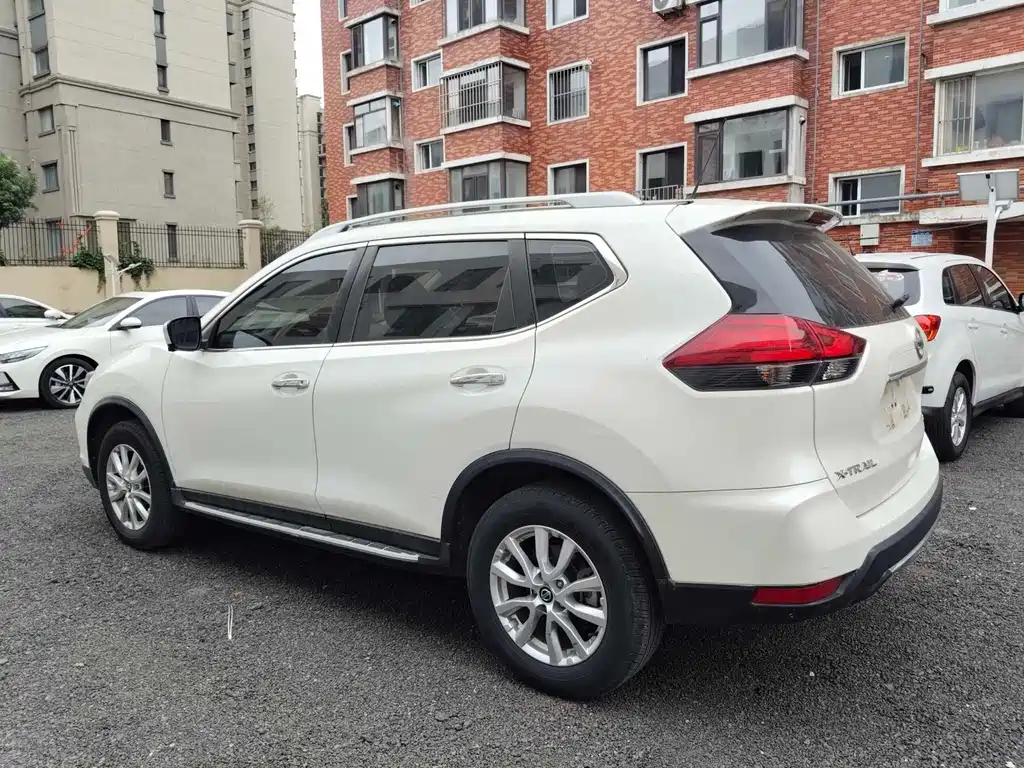 Nissan X-Trail — миниатюра 7