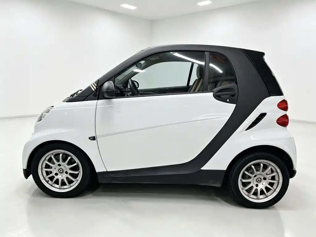 smart Smart Fortwo — миниатюра 11