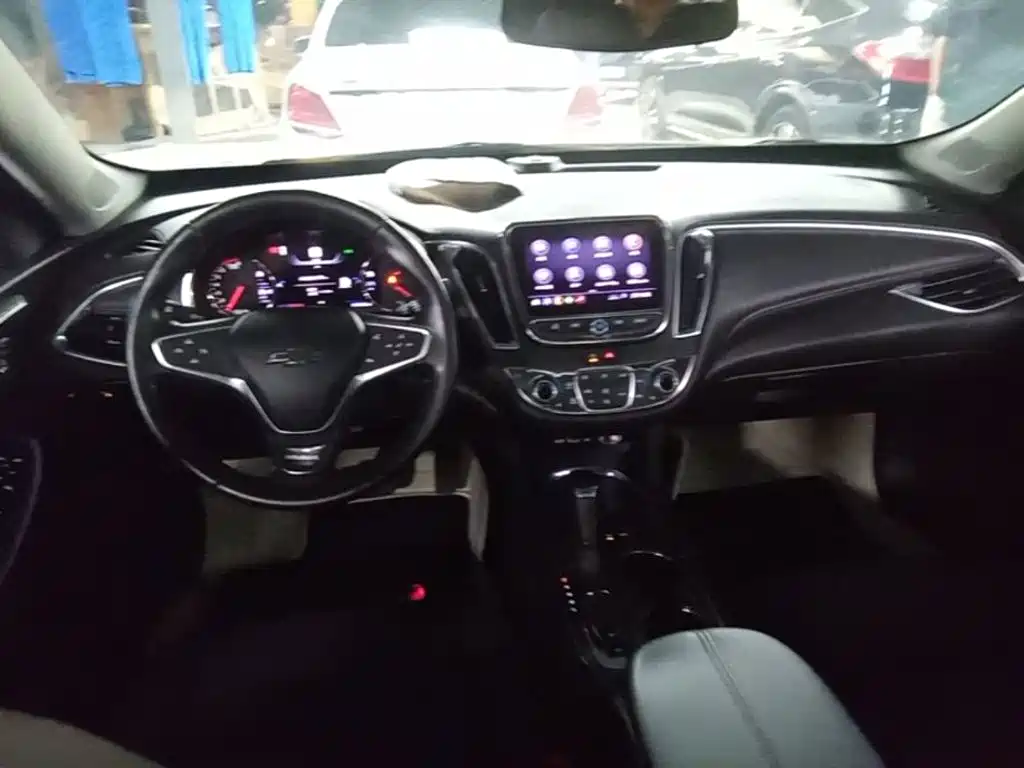 Chevrolet Malibu XL — миниатюра 10