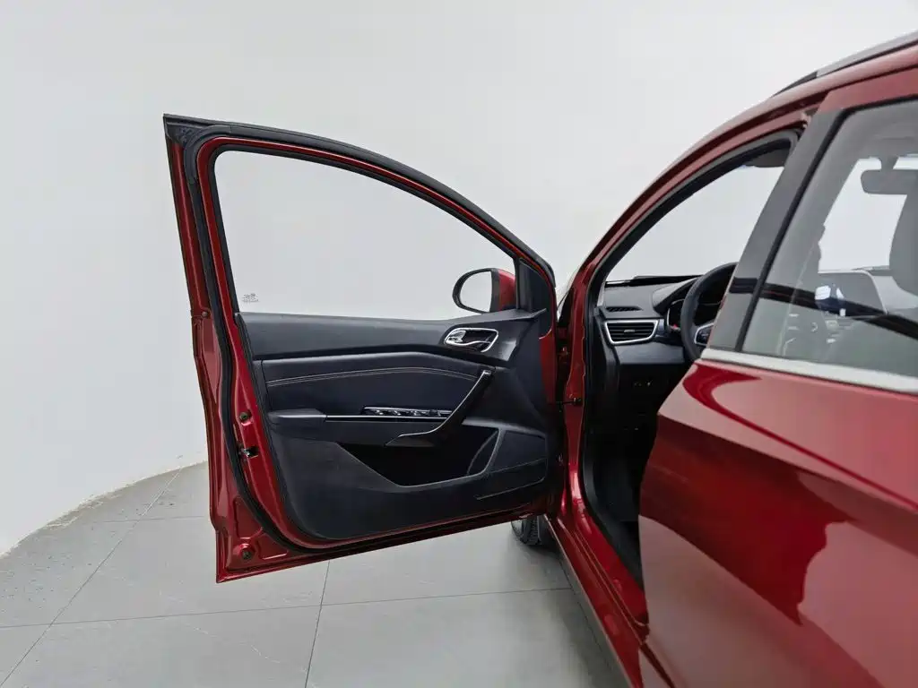 Baojun 310 — миниатюра 8