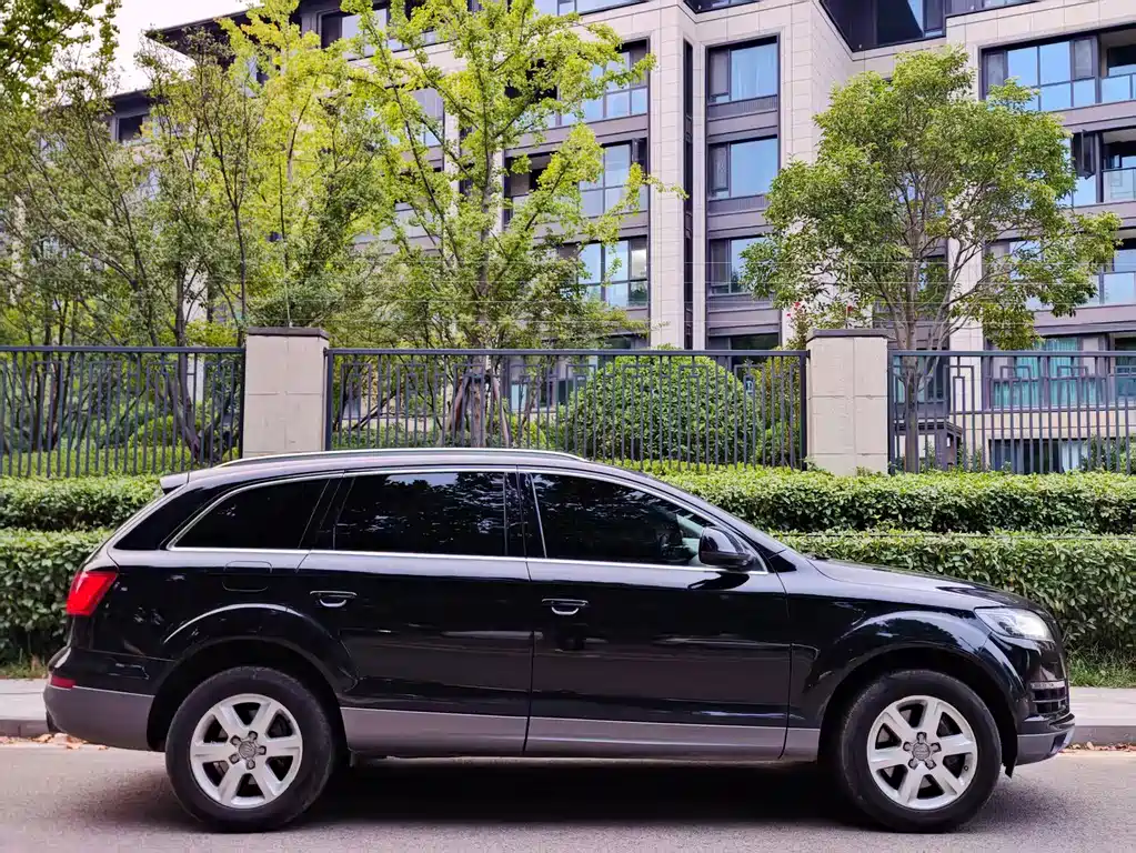 Audi Q7 — миниатюра 16