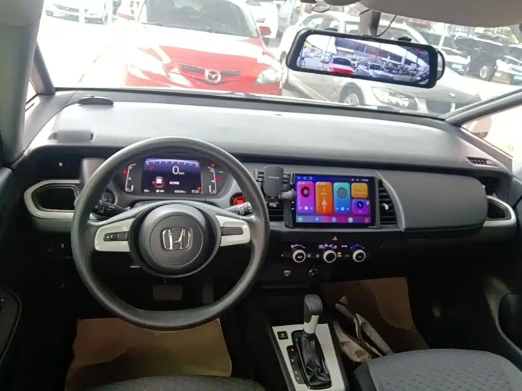 Honda Fit — миниатюра 10