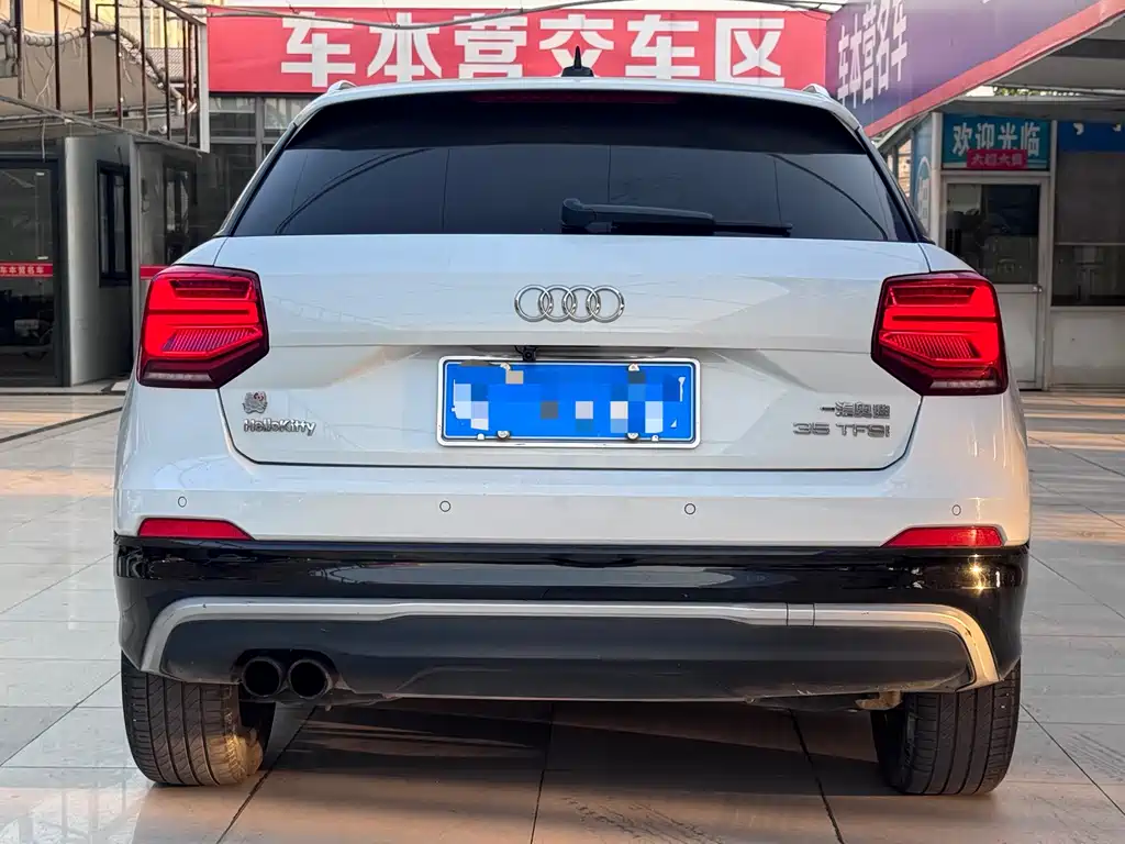 AUDI Q2L