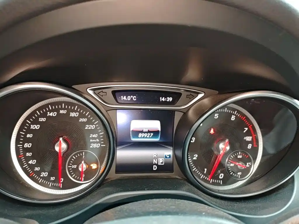 Mercedes-Benz GLA — миниатюра 12