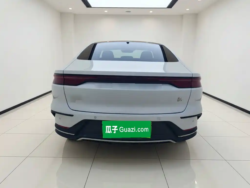 BYD Han — миниатюра 5