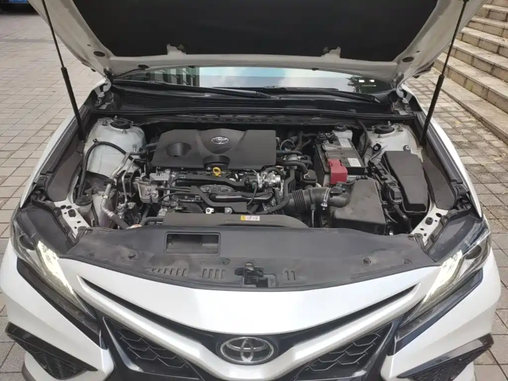 Toyota Camry — миниатюра 20