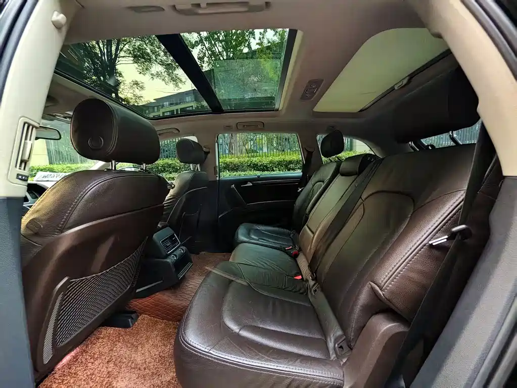 Audi Q7 — миниатюра 10