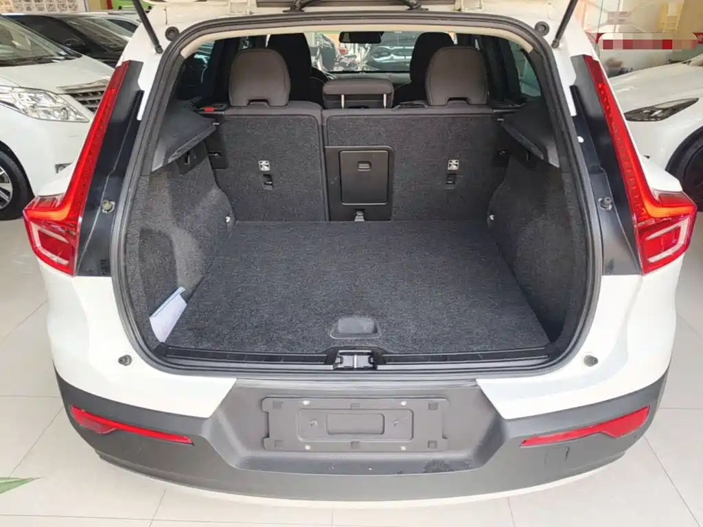 Volvo XC40 — миниатюра 19