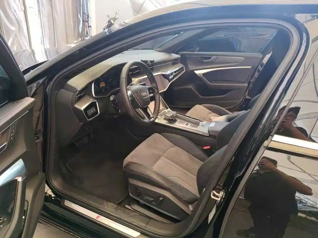 Audi A6L New Energy — миниатюра 7