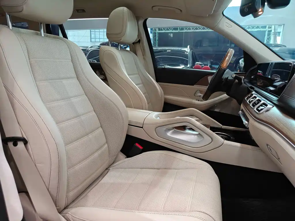 Mercedes-Benz GLS — миниатюра 19