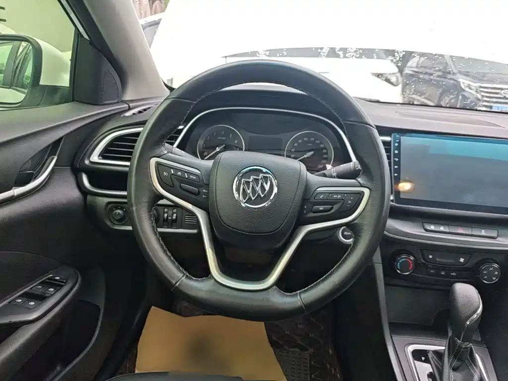 Buick Excelle — миниатюра 11