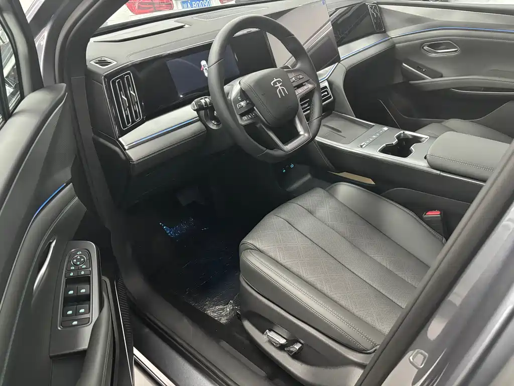 BYD L DM-i — миниатюра 8