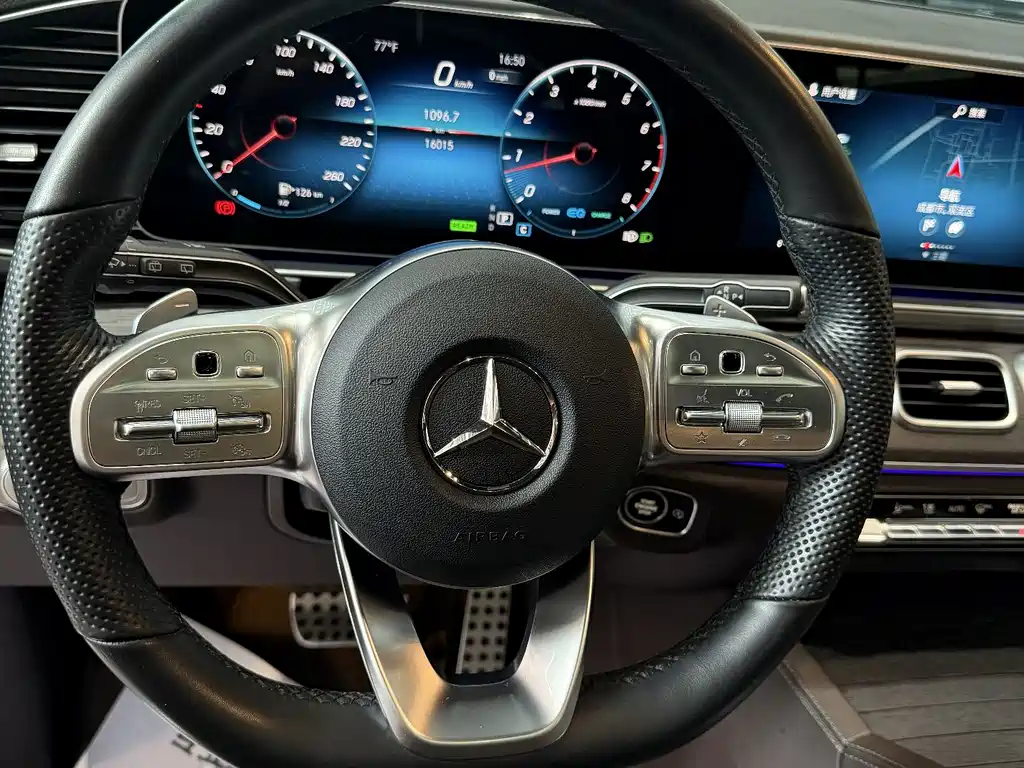 Mercedes-Benz GLS — миниатюра 11