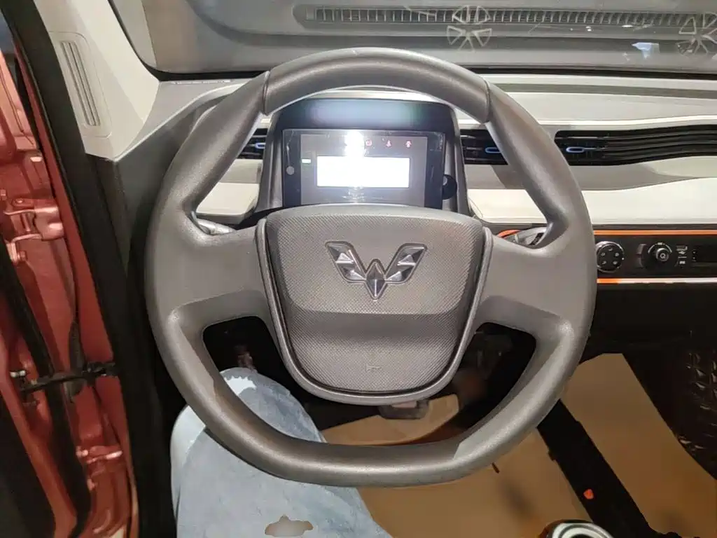 Wuling MINIEV — миниатюра 11