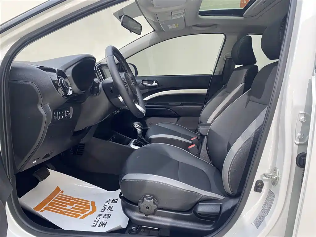Kia KX1 2021 1.4L CVT