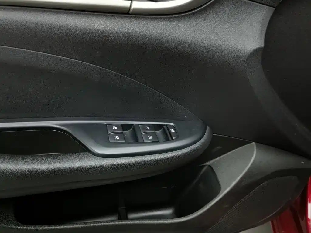 Buick Excelle — миниатюра 9