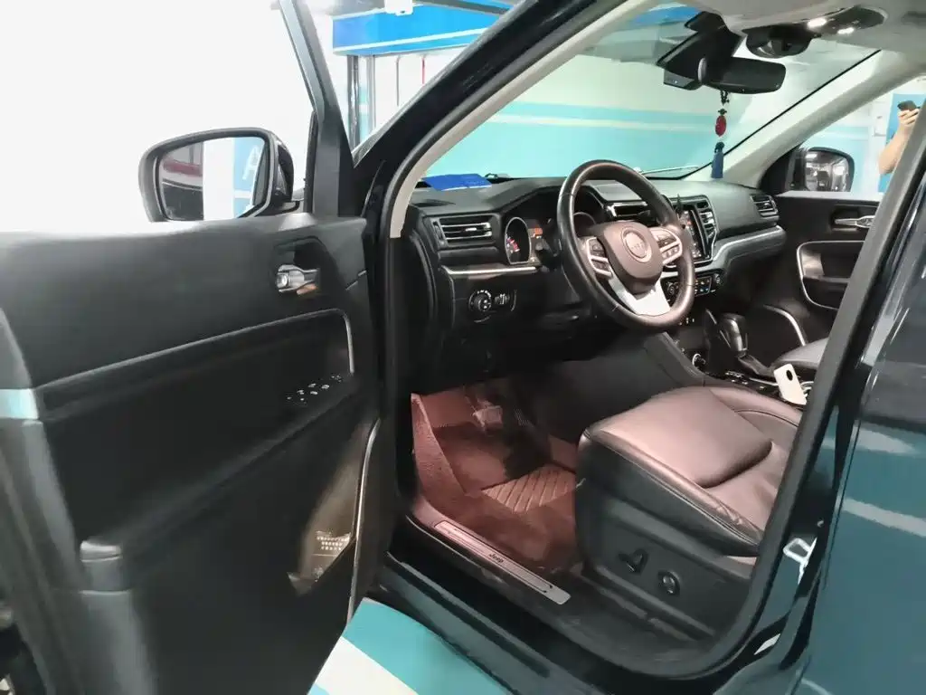 Jeep Grand Commander — миниатюра 17
