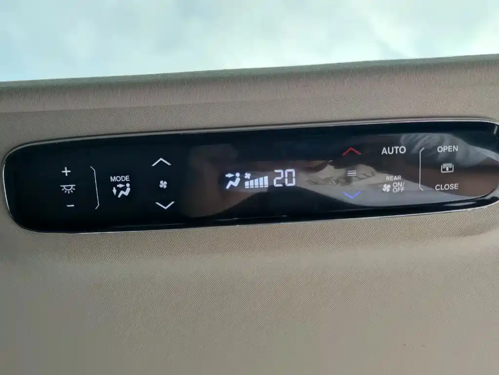 Honda Elysion — миниатюра 24