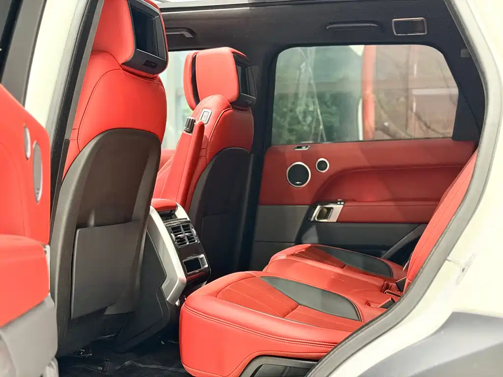 Land Rover Sport PHEV — миниатюра 10