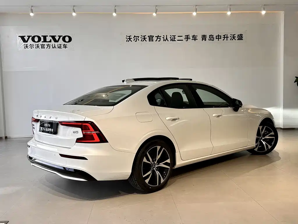 Volvo S60 — миниатюра 2
