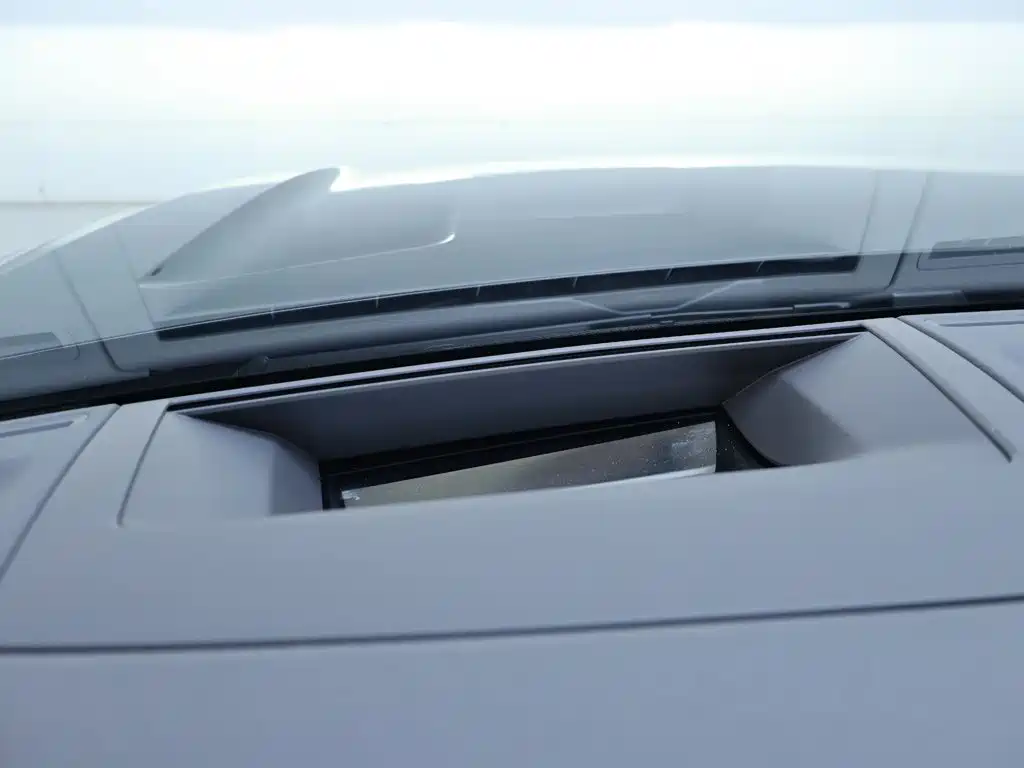 Volkswagen Touareg — миниатюра 23