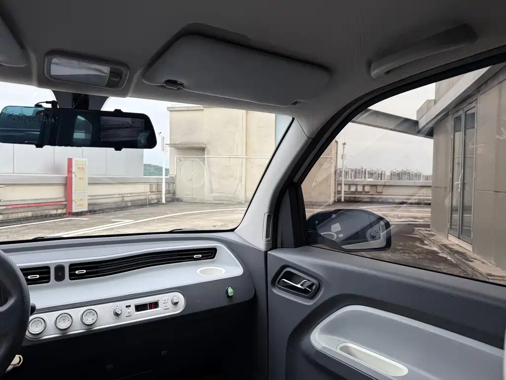 Wuling MINIEV — миниатюра 16