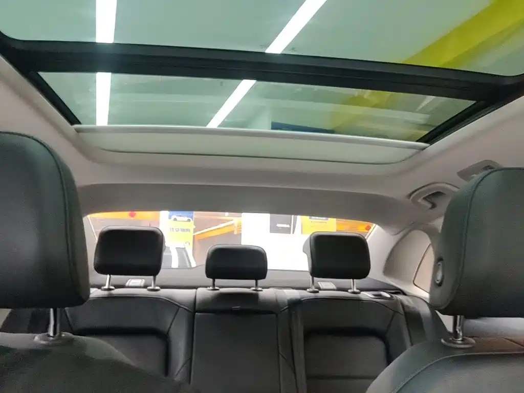 Volkswagen Sagitar — миниатюра 18