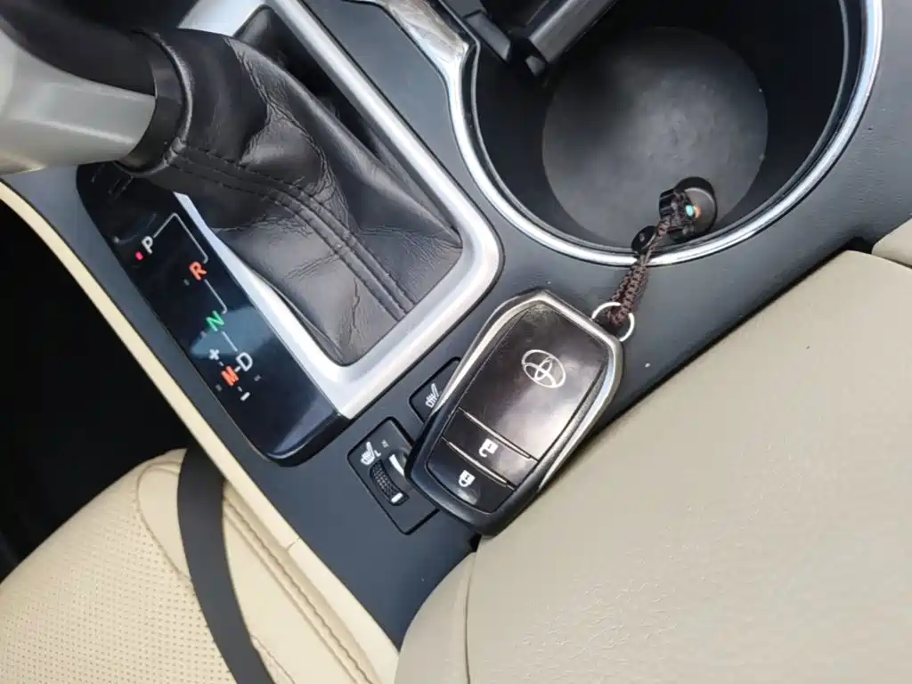 Toyota Highlander — миниатюра 17