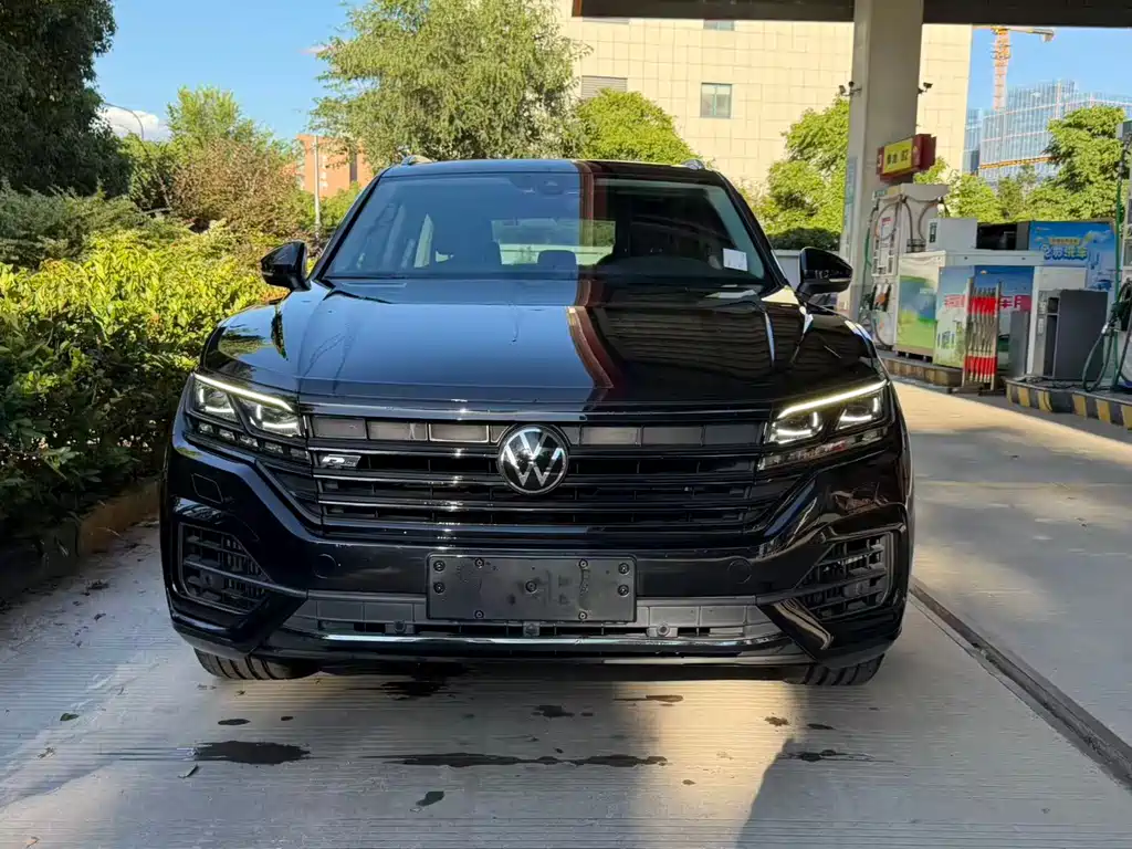 Volkswagen Touareg 2021 3.0TSI Sport