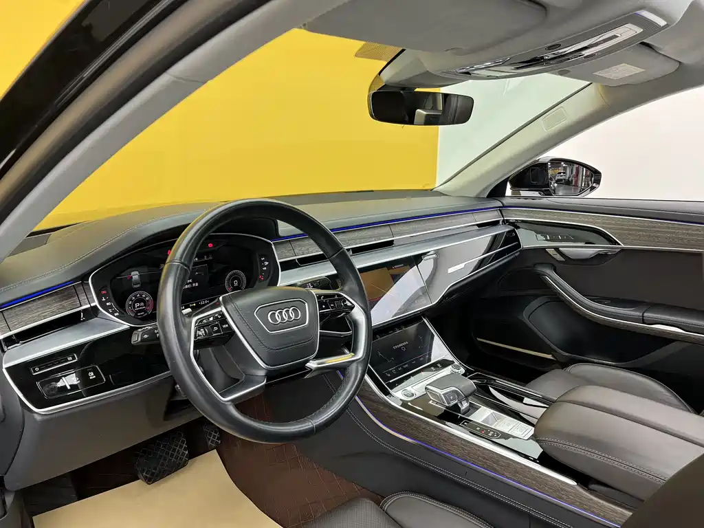 Audi A8 2024 A8L 55 TFSI quattro Flagship