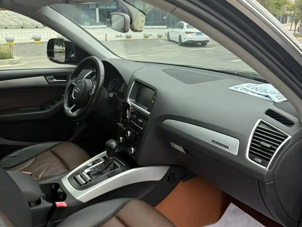 Audi Q5 — миниатюра 11