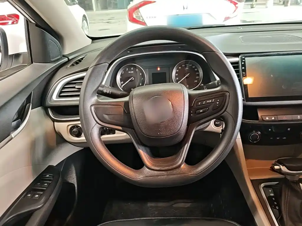 Buick Excelle — миниатюра 11