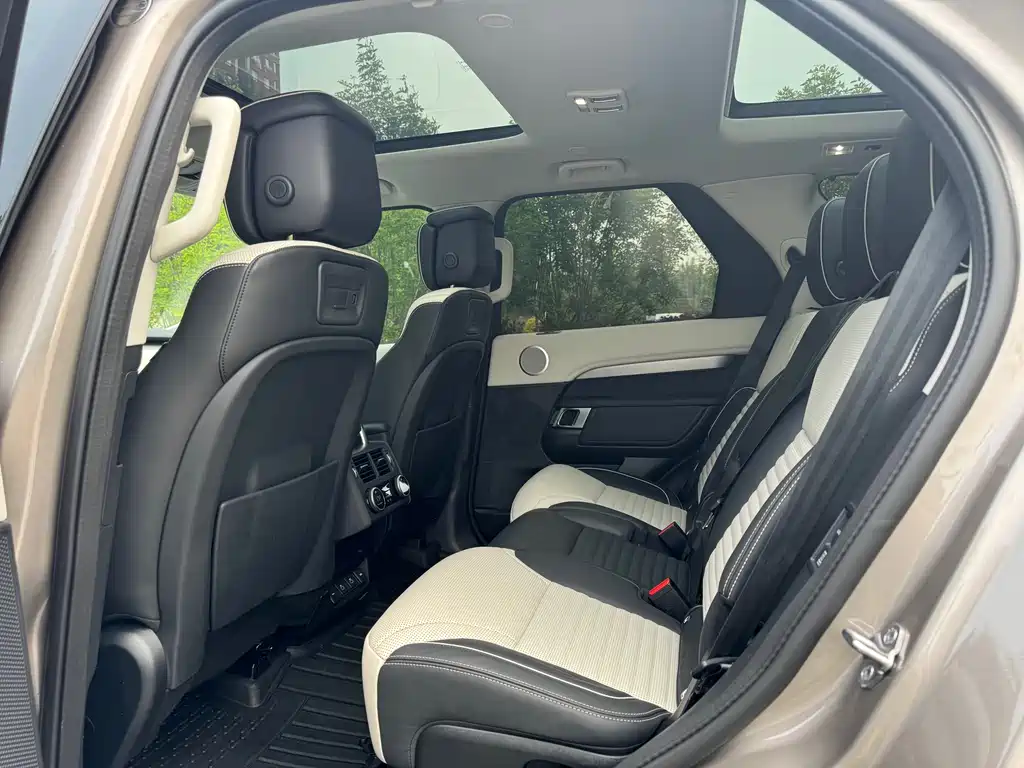 Land Rover Discovery 2021 360PS R-Dynamic HSE