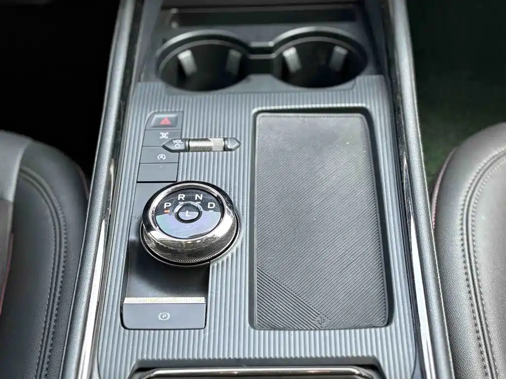 Ford Mondeo — миниатюра 13