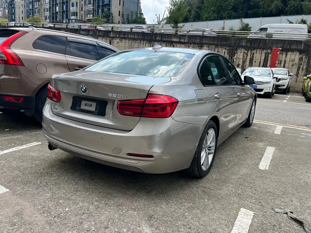 BMW 3 Series — миниатюра 9
