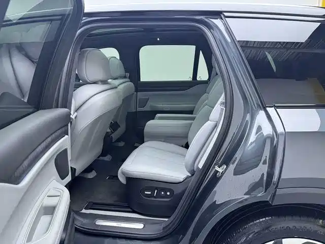 NIO ES8 — миниатюра 9