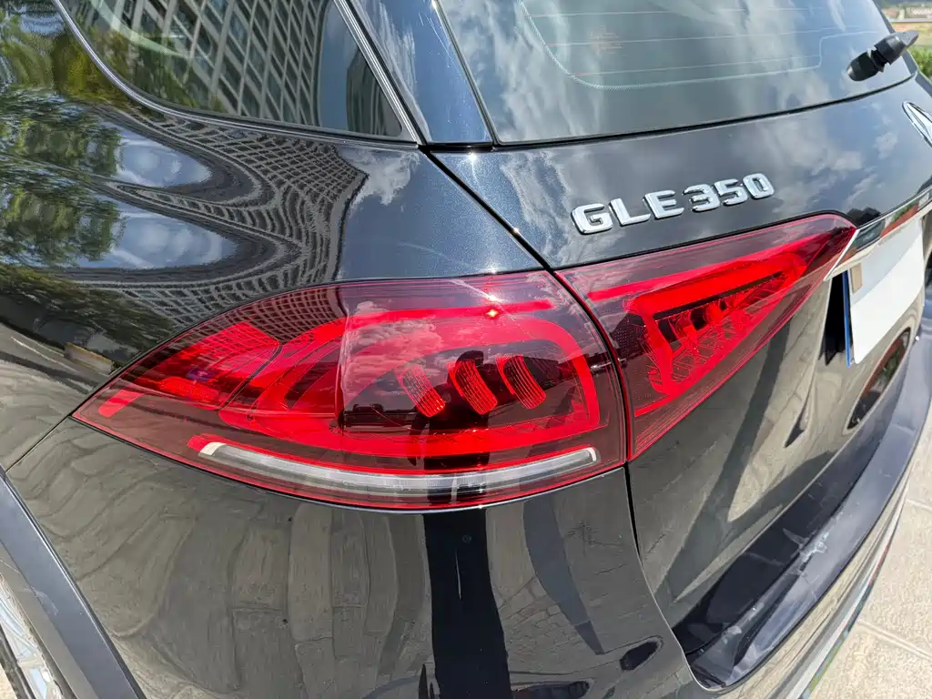 Mercedes-Benz GLE (Import) — миниатюра 40