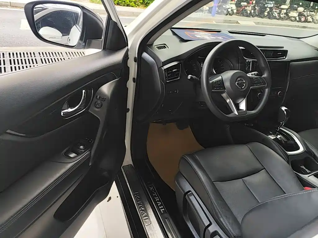 Nissan X-Trail — миниатюра 16