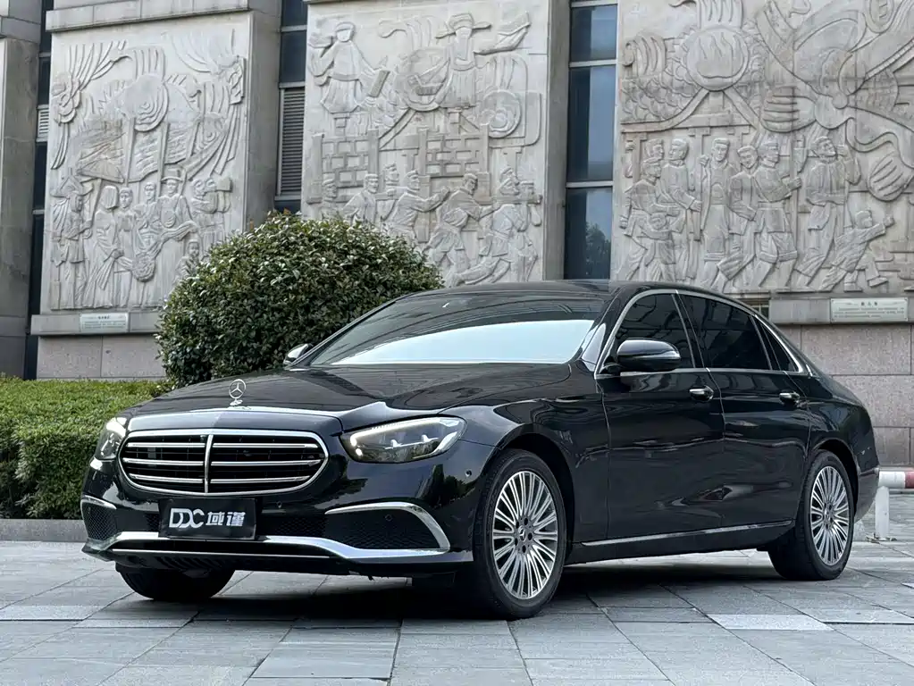 Mercedes-Benz E-Class 2021