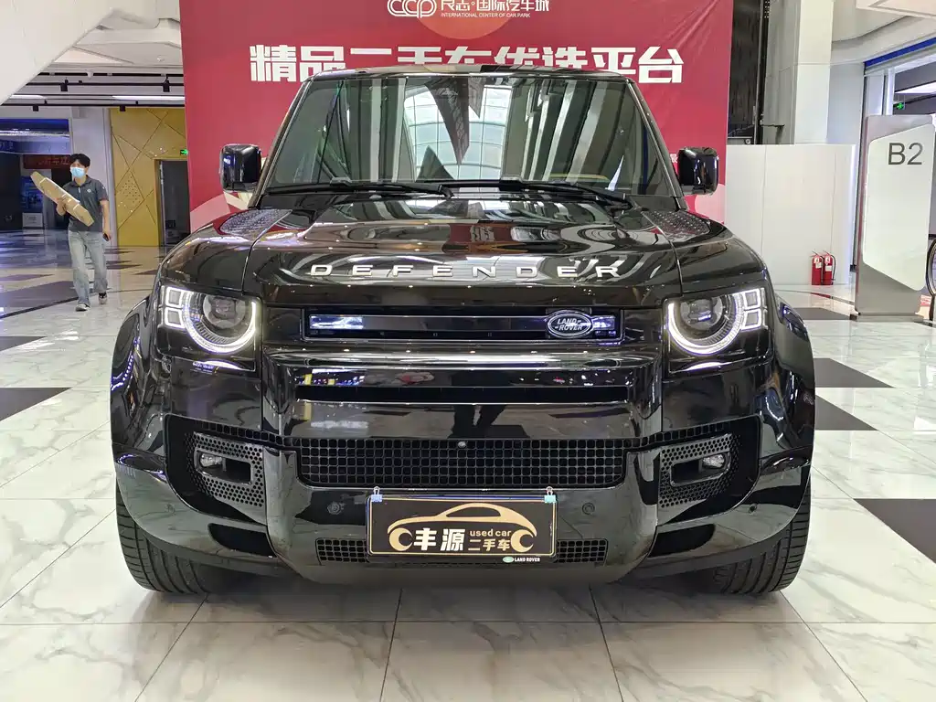 Land Rover Defender — миниатюра 2