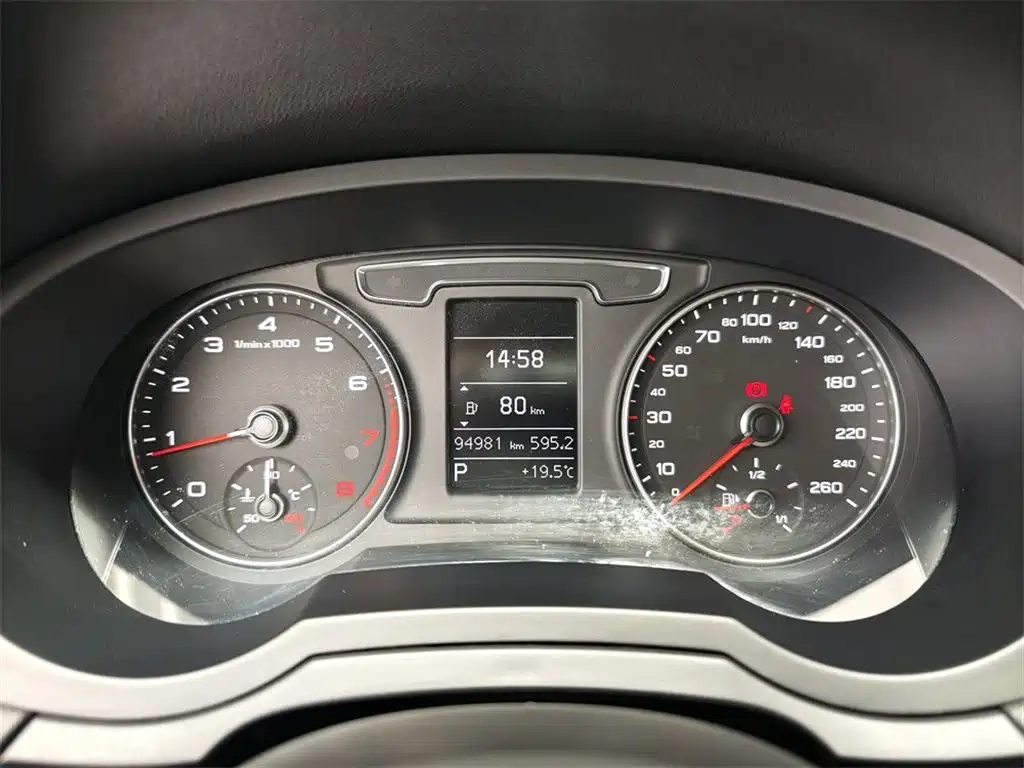 Audi Q3 2016 30 TFSI Fashion