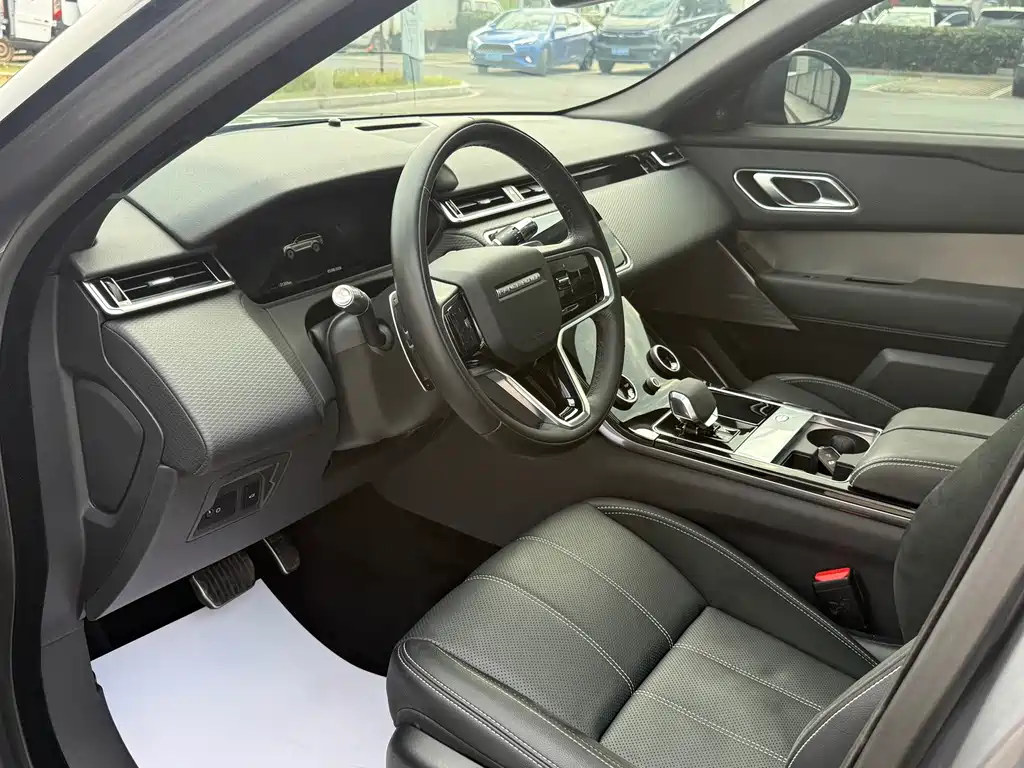 Land Rover Velar — миниатюра 7