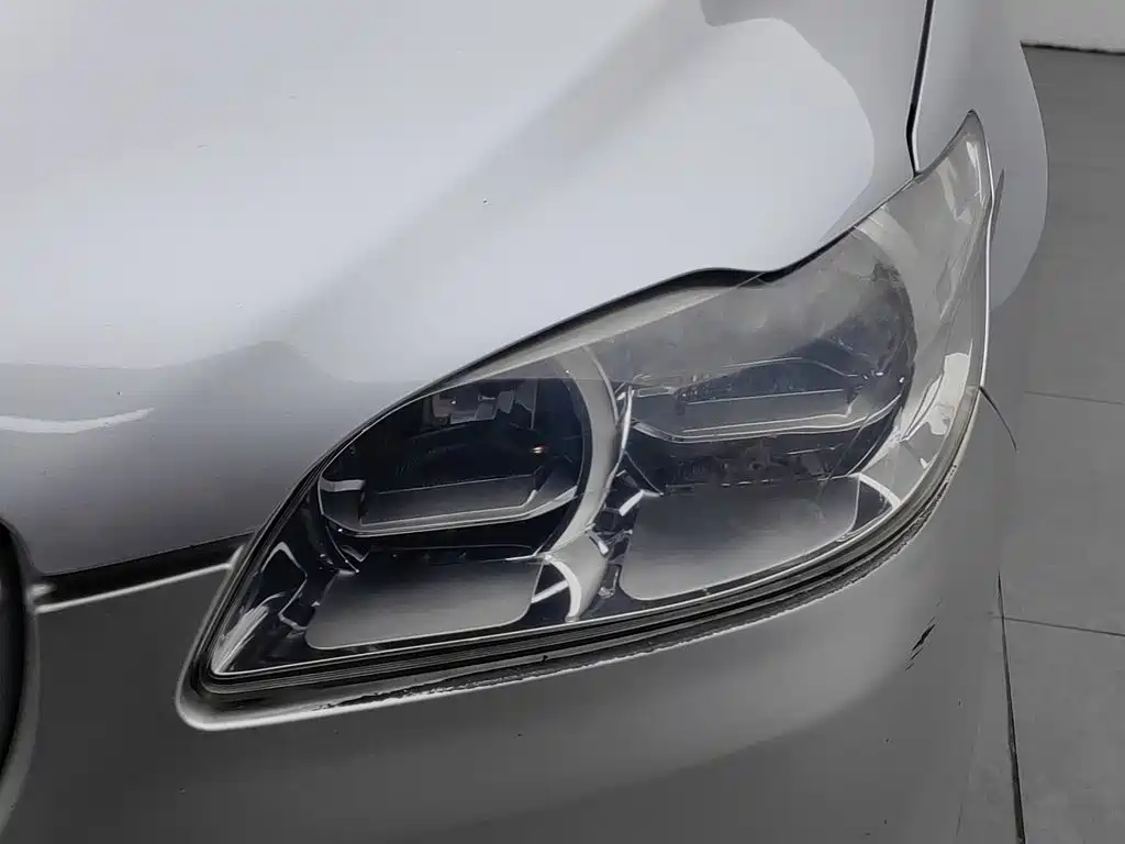 Peugeot 301 — миниатюра 7