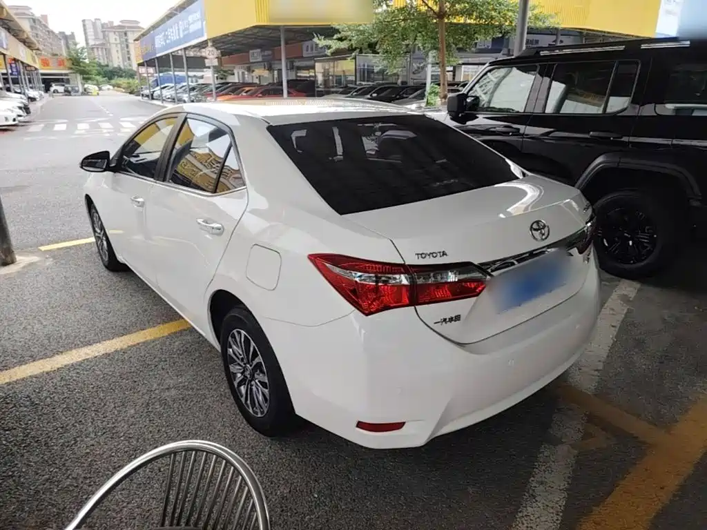 Toyota Corolla — миниатюра 5