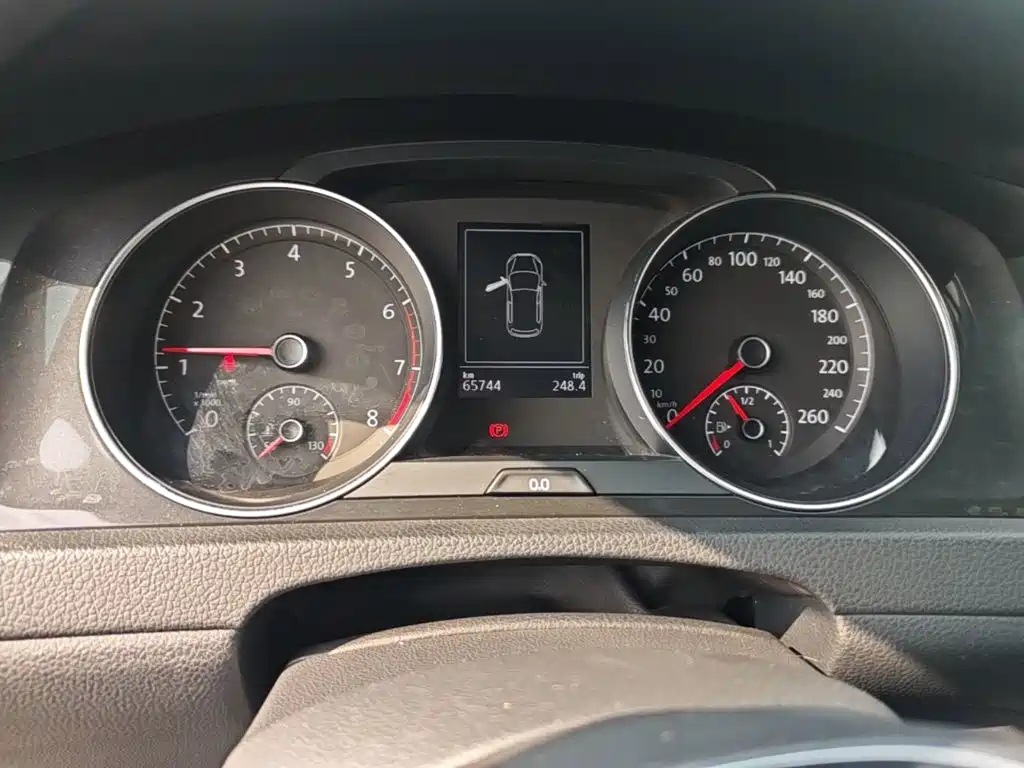 Volkswagen Golf — миниатюра 12