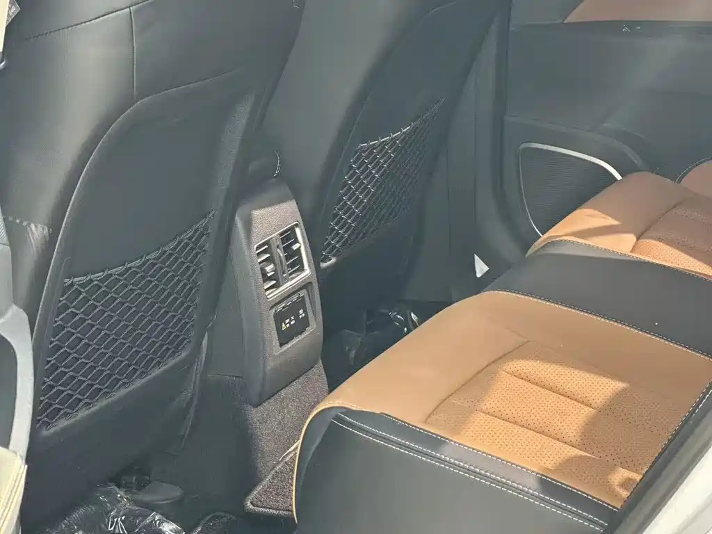 BYD Qin NEV — миниатюра 6