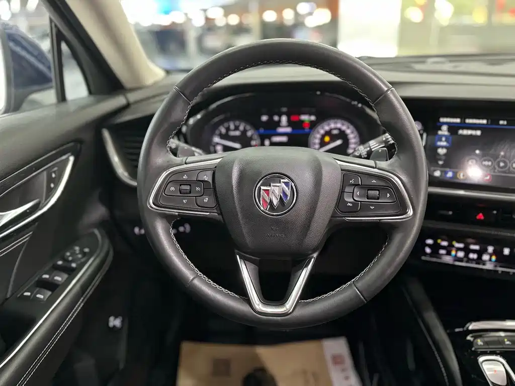 Buick Envision Plus — миниатюра 6