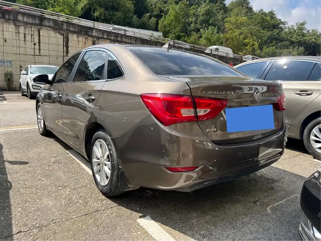 Buick Excelle — миниатюра 7